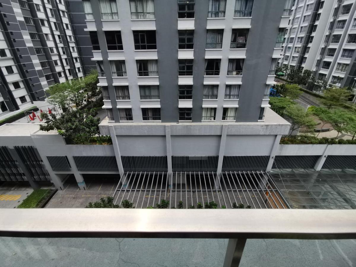 Hijau Geniehome 2Br1Studio Free 99Mbps Wifi And Carpark At Utropolis Shah Alam Ngoại thất bức ảnh